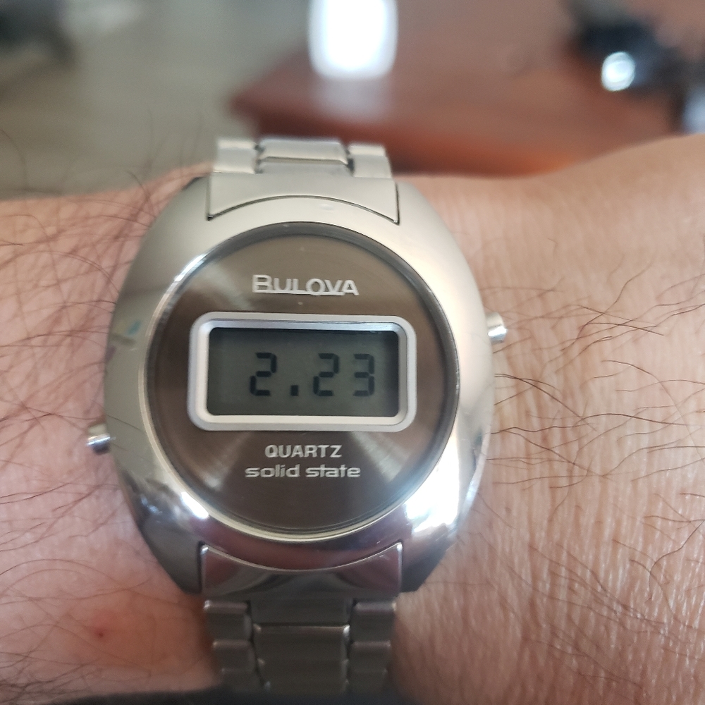 70s Mens Bulova N7(1977) LCD quartz Solid state vintage watch, stainless steel.